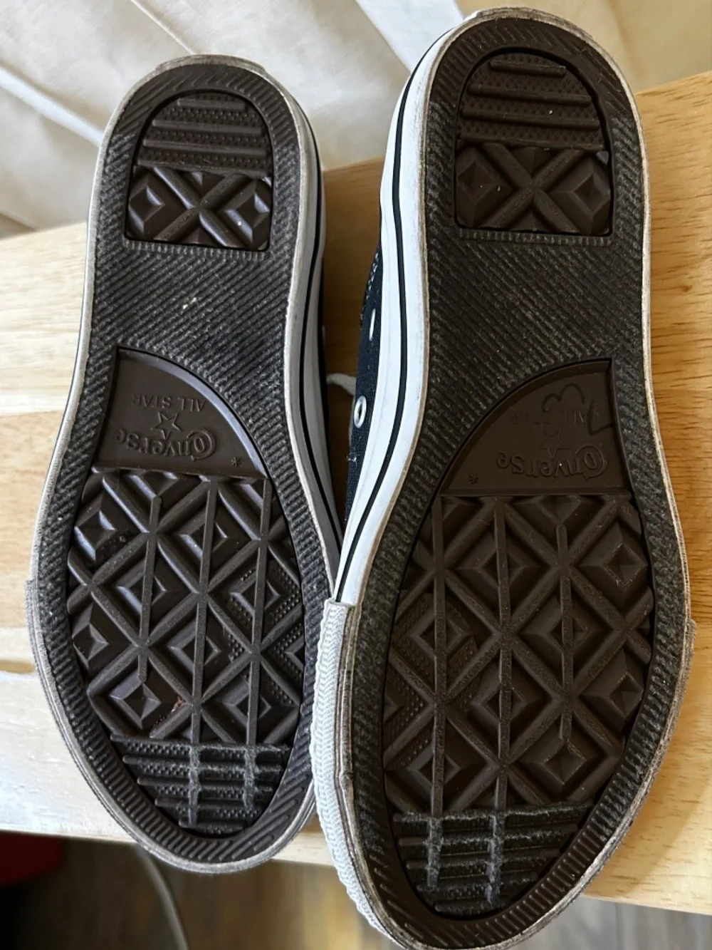 YOUTH Converse All Star Canvas Low Top Lace-Up Sneakers Black/White Kids US 2.5